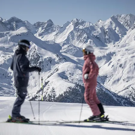 Andrea Hauser - Riedltischler