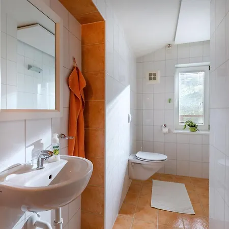 Andrea Hauser - Riedltischler * Zell am Ziller