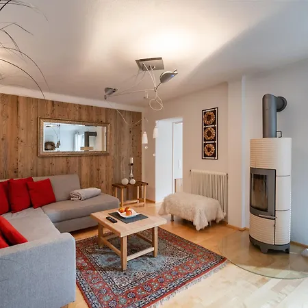 Andrea Hauser - Riedltischler * Zell am Ziller